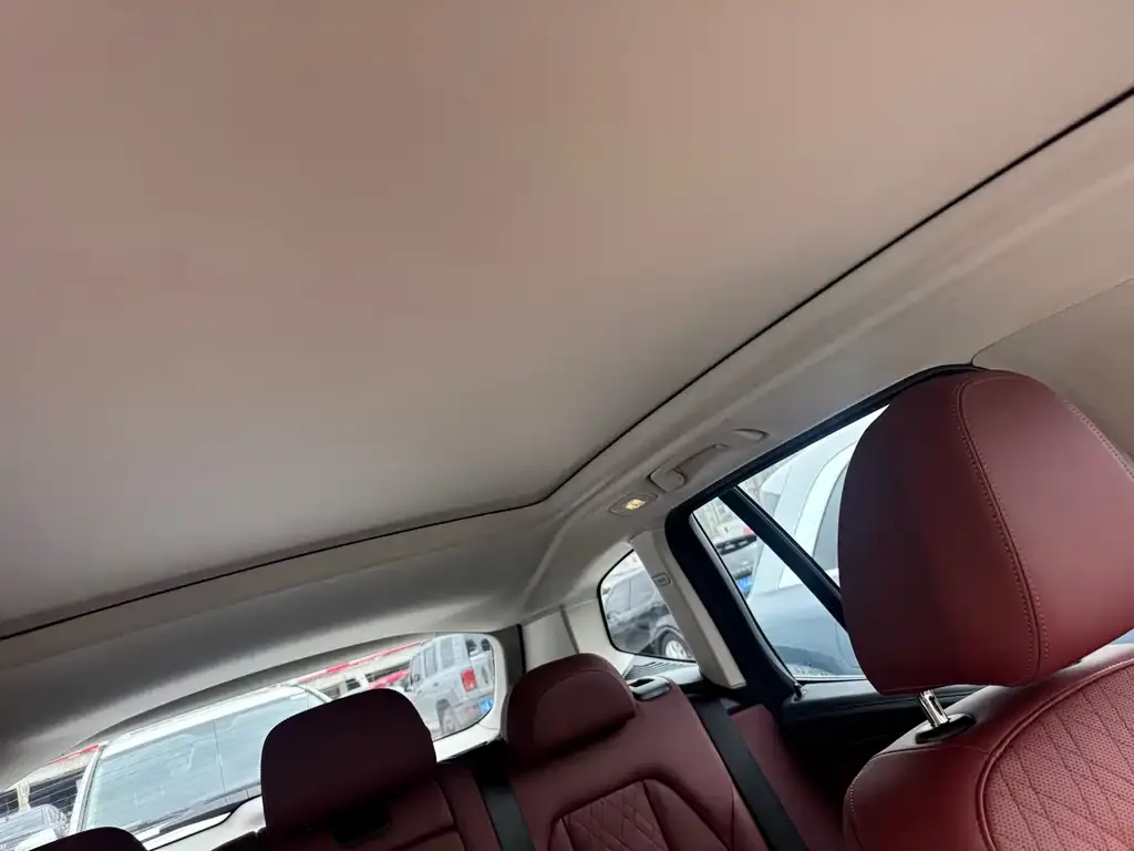 BMW iX3 2024 из CN, фото 2