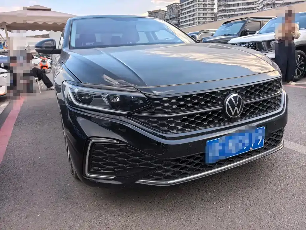 Volkswagen Passat — фото 4
