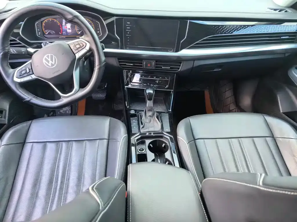 Volkswagen Passat — фото 9