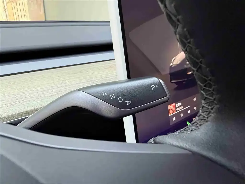 Tesla Model Y 2023 из CN, фото 9