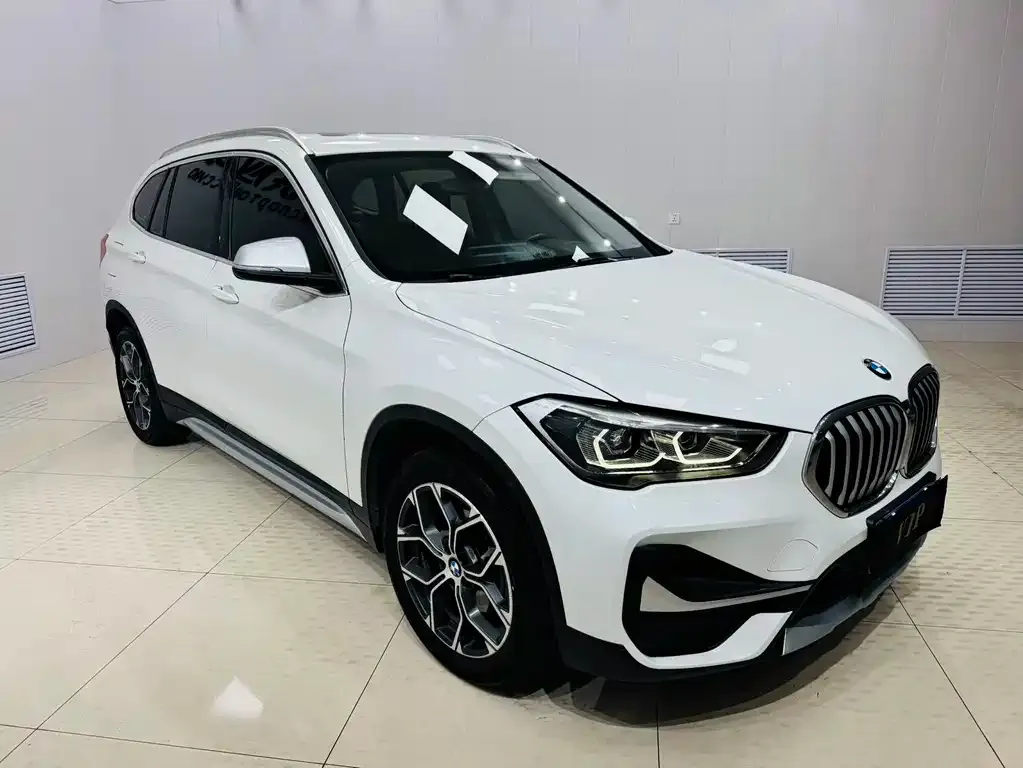 BMW X1 — фото 5