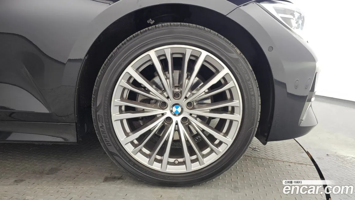 BMW 3-Series 2021 из KR, фото 7