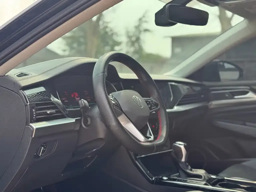 Volkswagen Passat — фото 5