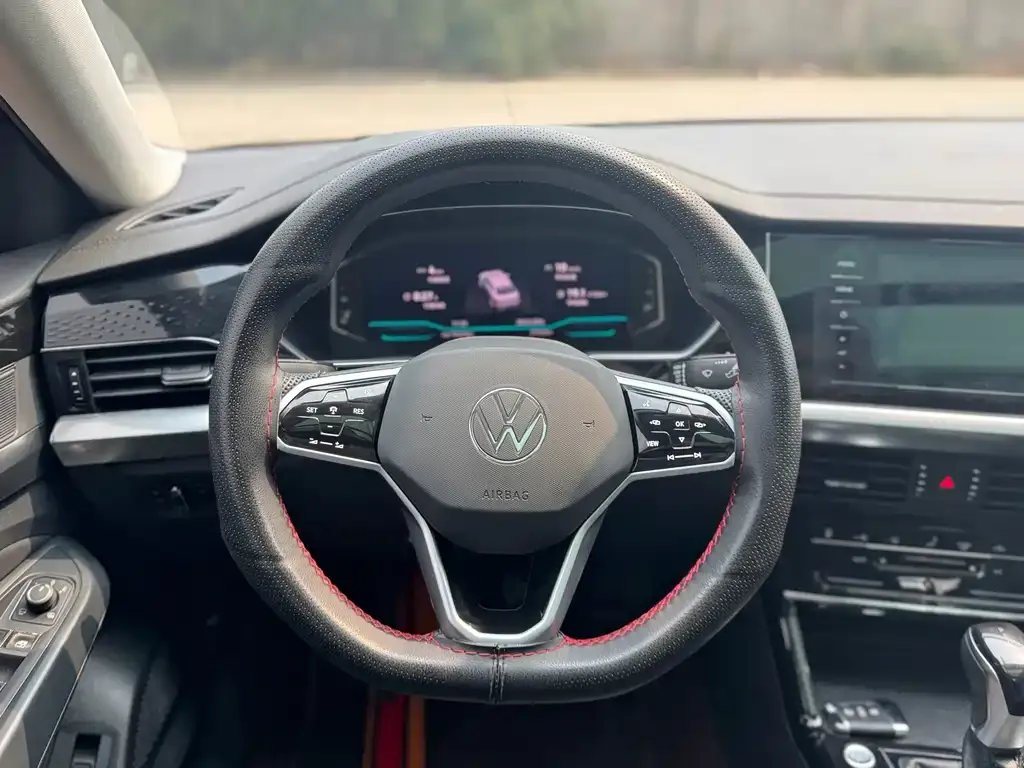Volkswagen Passat — фото 6