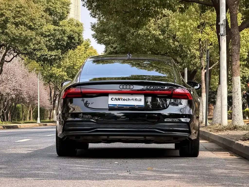 Audi A7 2022 из CN, фото 10