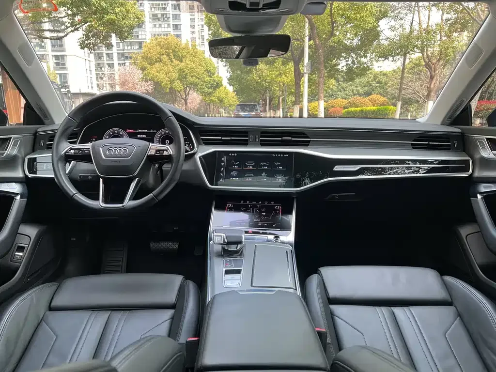 Audi A7 2022 из CN, фото 3