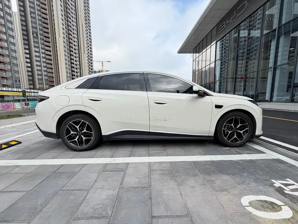 BYD Seal 06 — фото 8