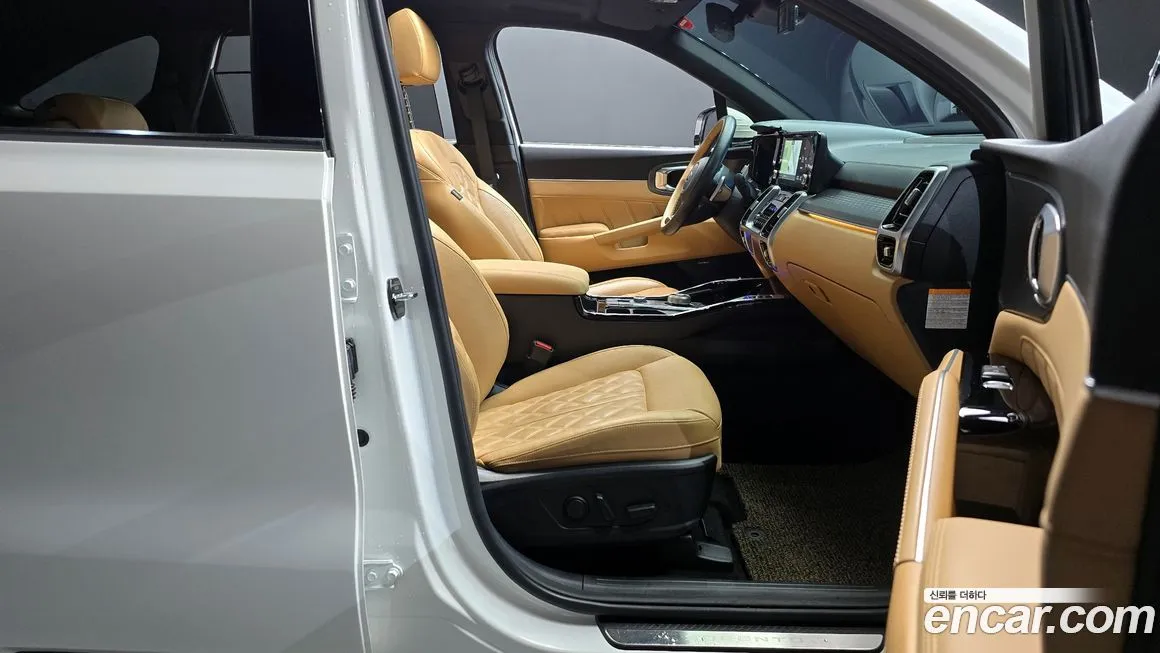 Kia Sorento — фото 10