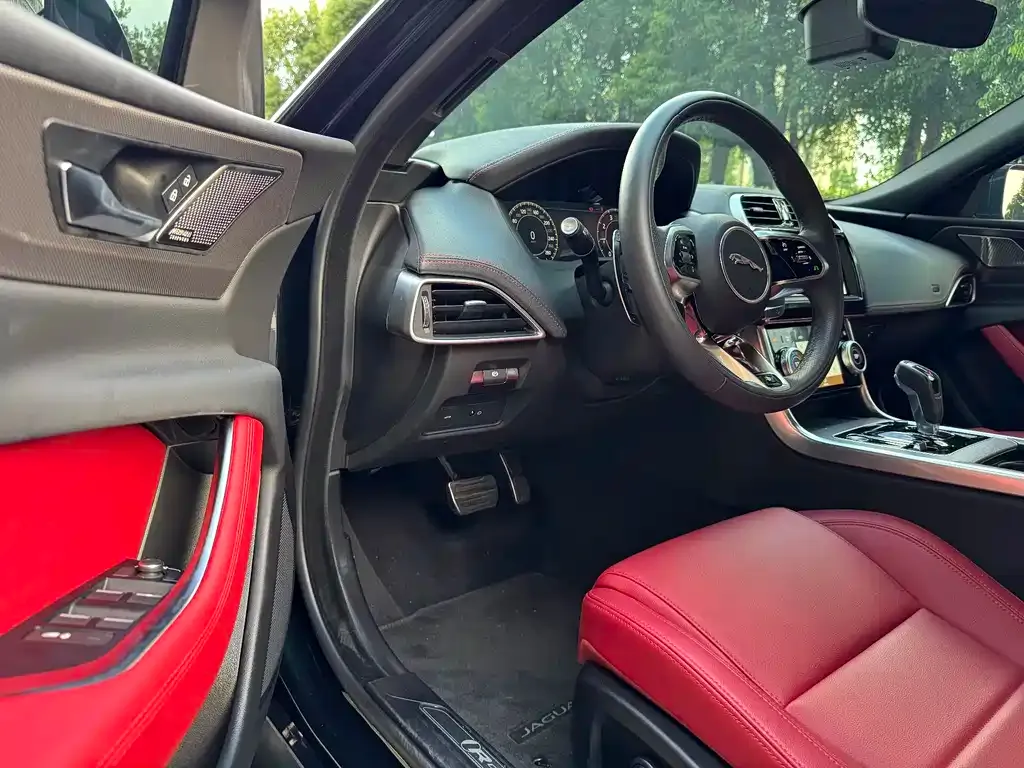 Jaguar XEL 2023 из CN, фото 9