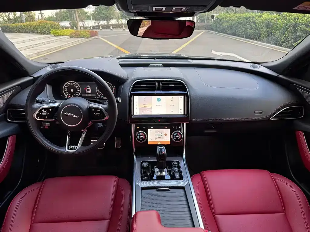 Jaguar XEL 2023 из CN, фото 4