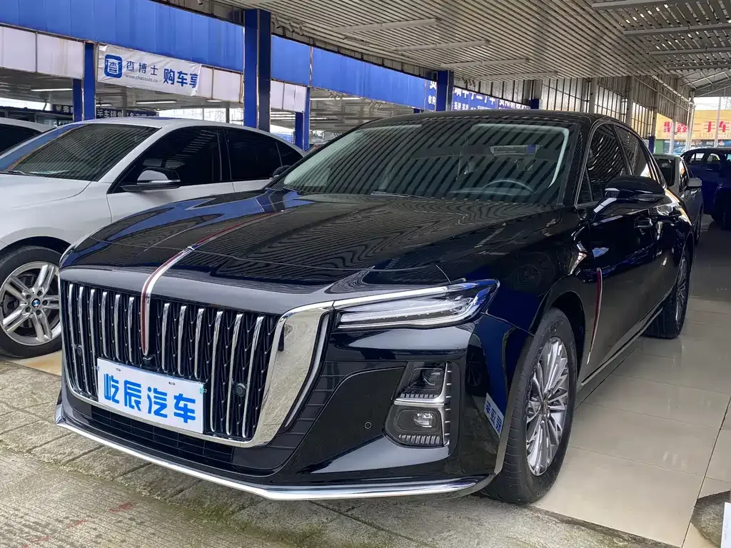 Hongqi H5 — фото 1