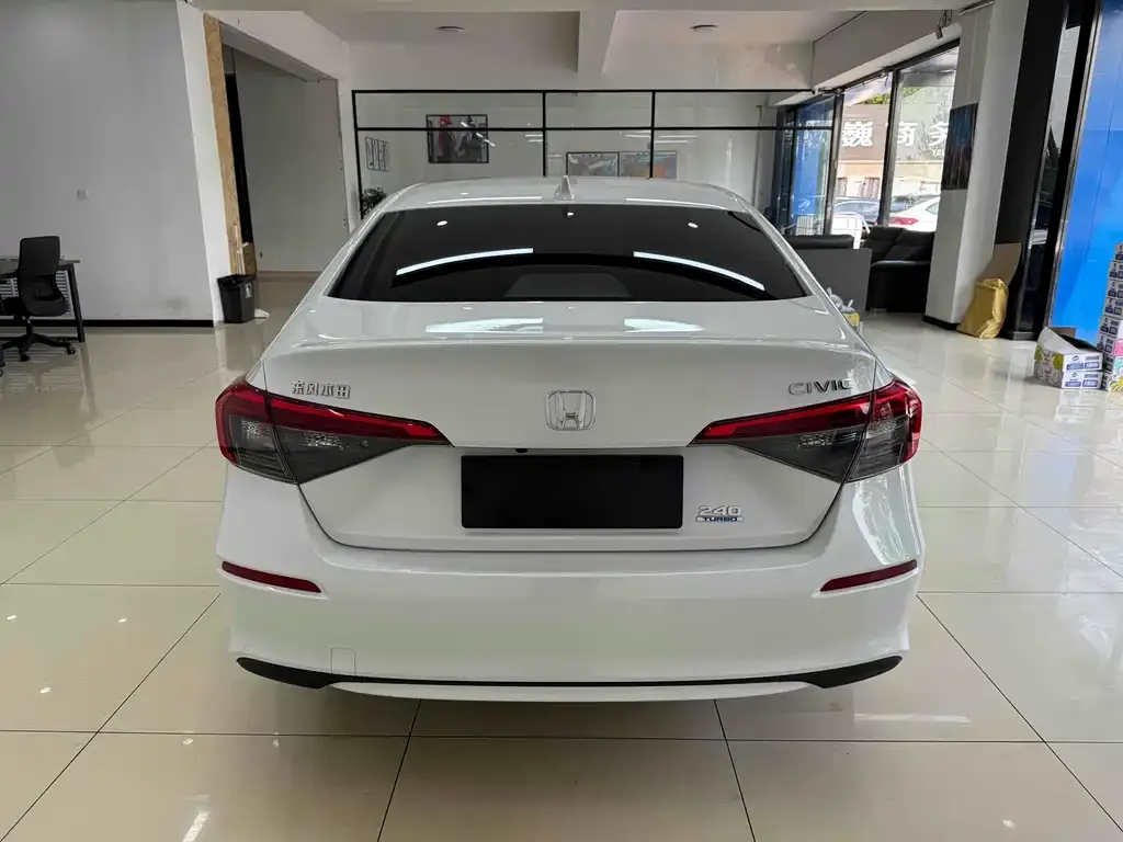 Honda Civic — фото 7