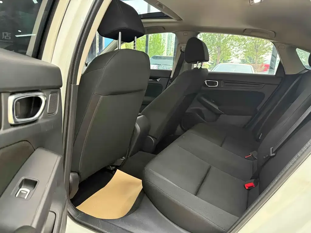 Honda Civic — фото 10