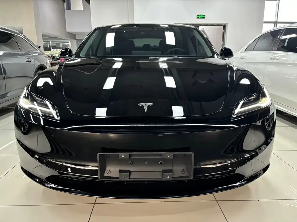 Tesla Model 3 2022 из CN, фото 4