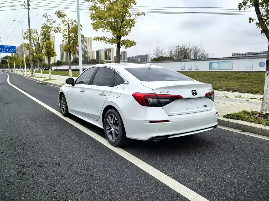 Honda Civic — фото 5