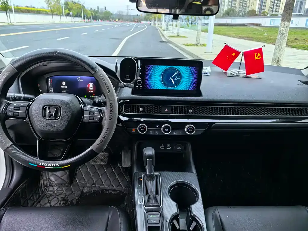 Honda Civic — фото 7