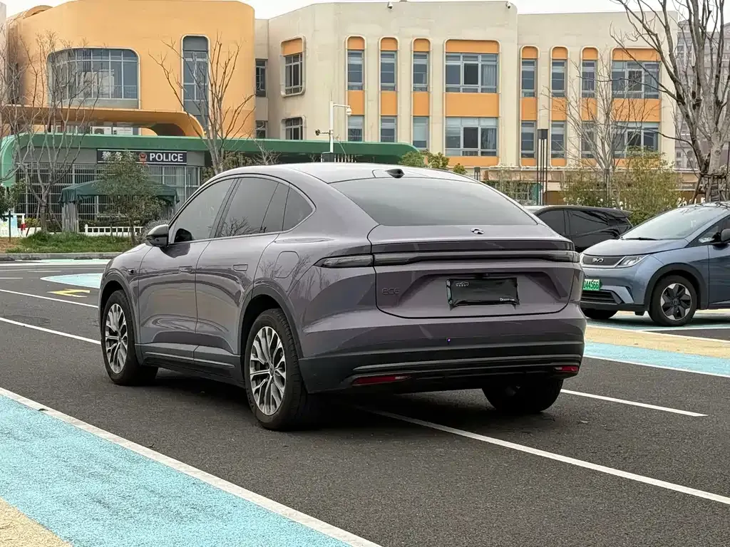 NIO EC6 — фото 8