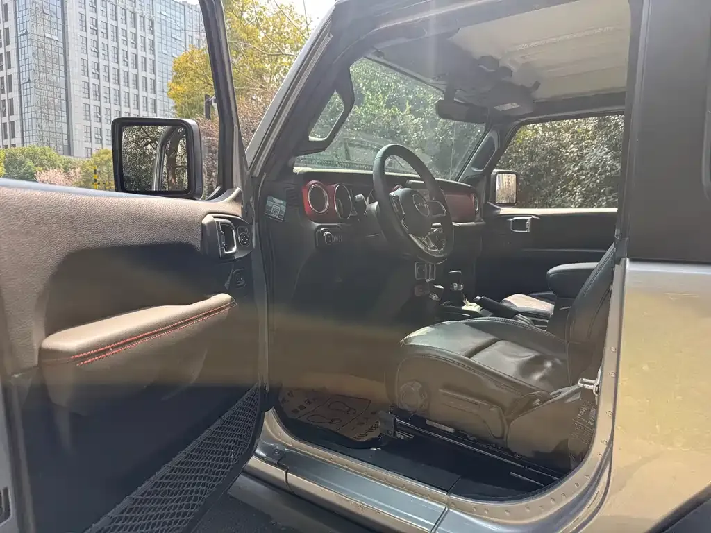 Jeep Wrangler 2021 из CN, фото 2