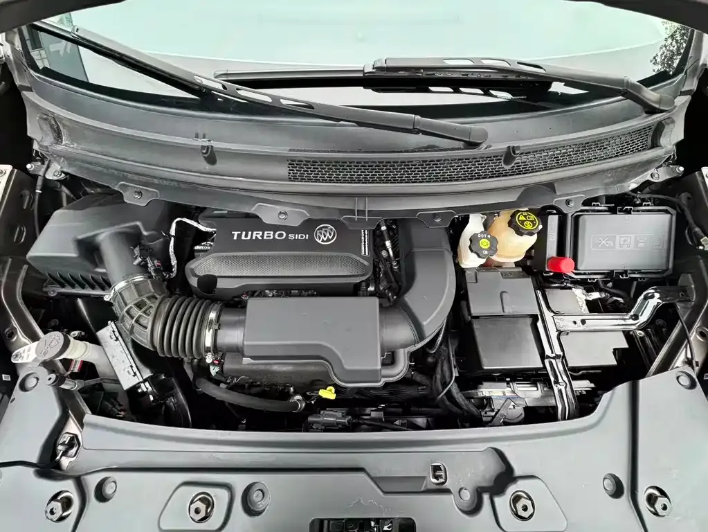 Buick GL8 2023 из CN, фото 8