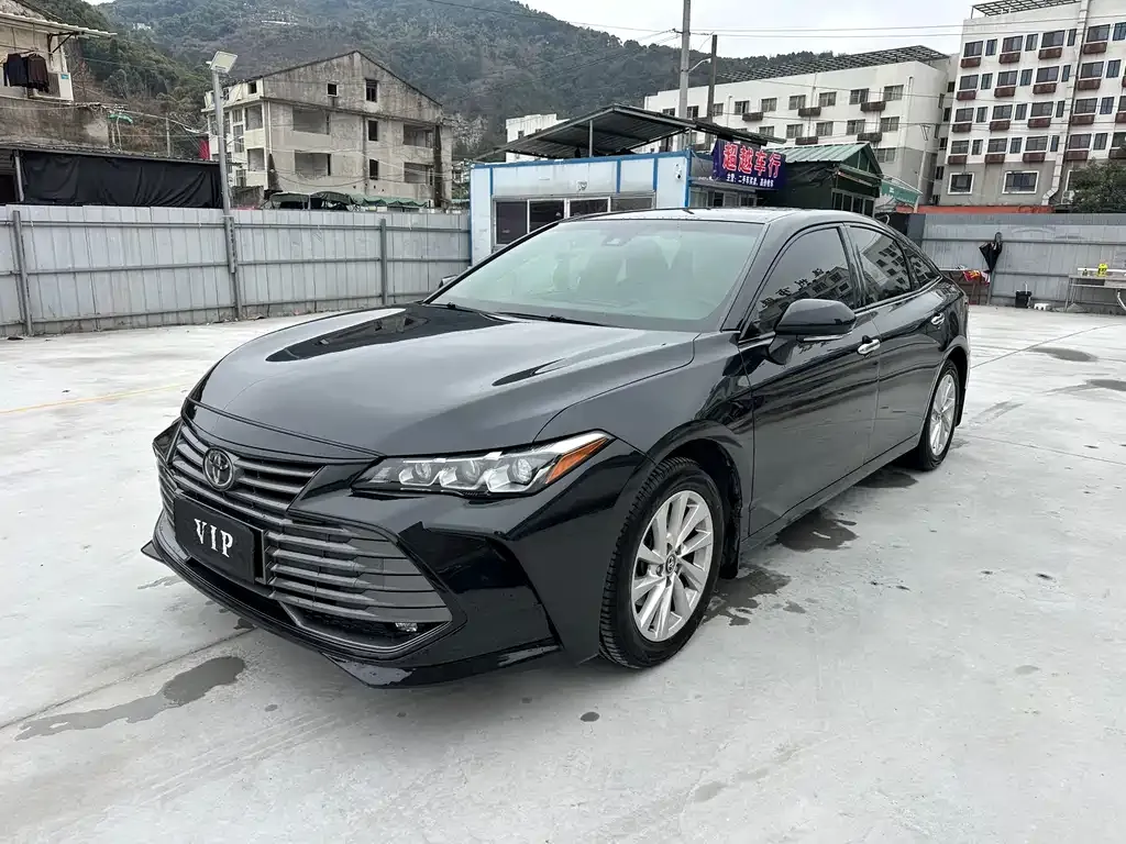 Toyota Avalon 2021 из CN, фото 1