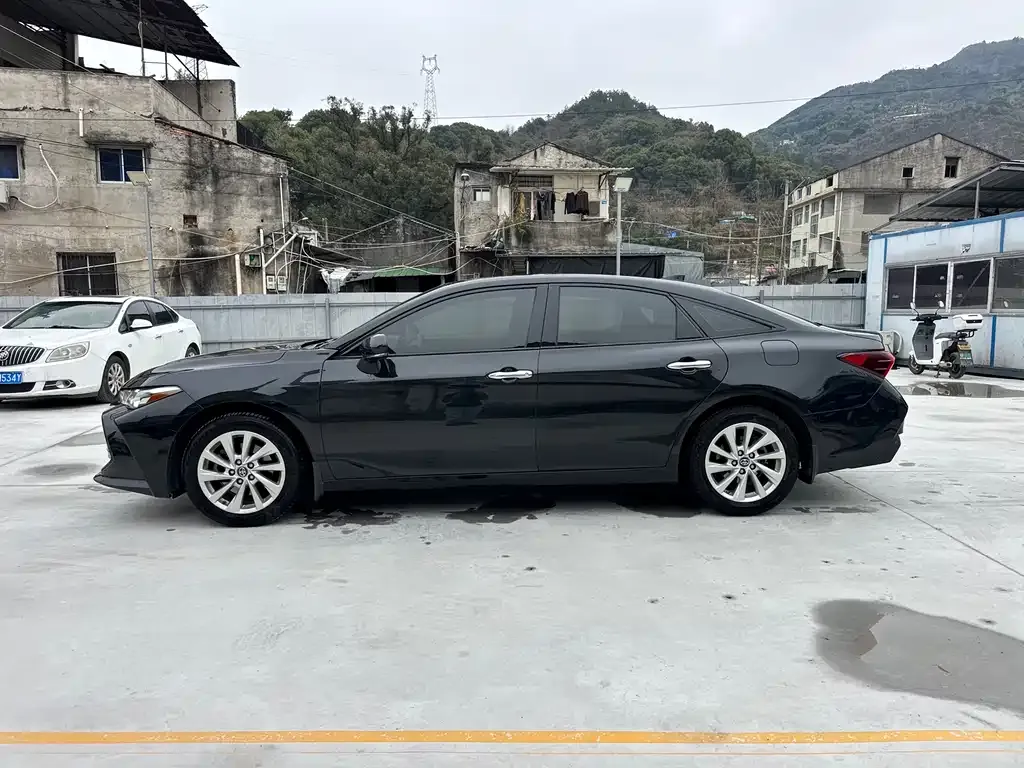 Toyota Avalon 2021 из CN, фото 2