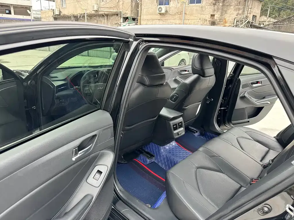 Toyota Avalon 2021 из CN, фото 10