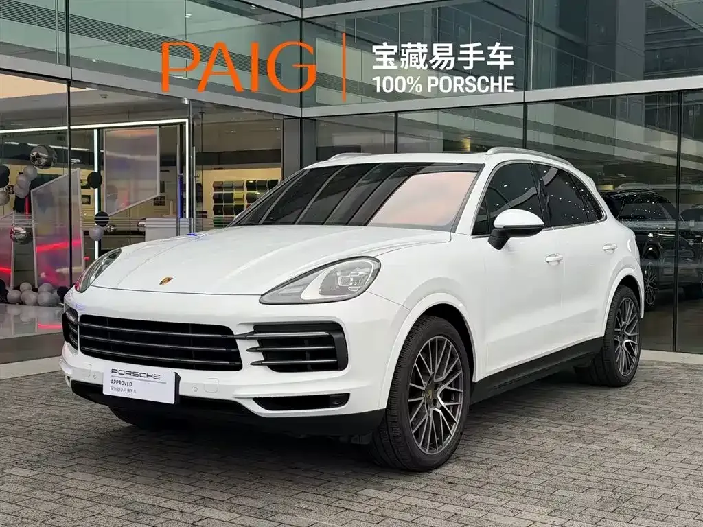 Porsche Cayenne — фото 1