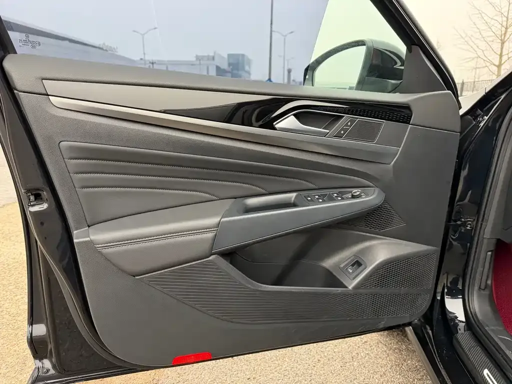 Volkswagen Passat — фото 2