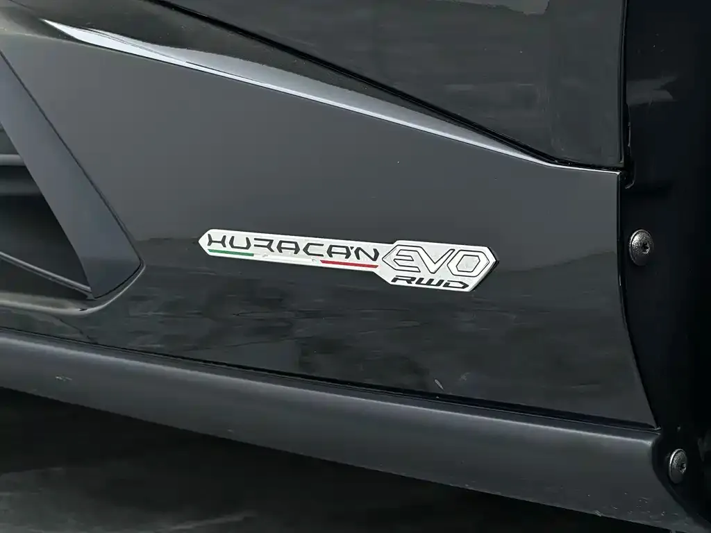 Lamborghini Huracan 2023 из CN, фото 4