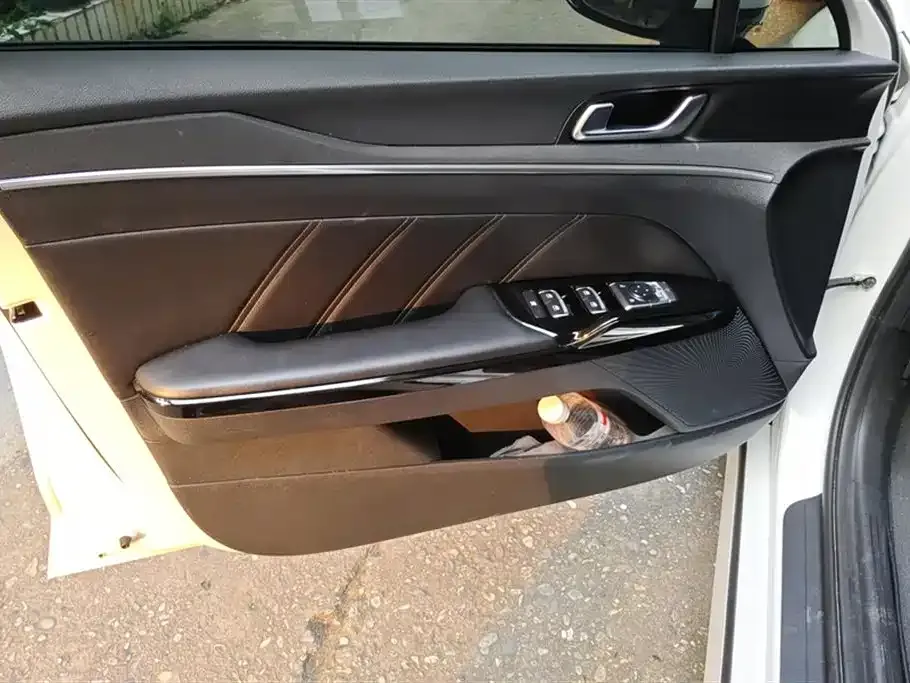 Kia K5 2022 из CN, фото 6