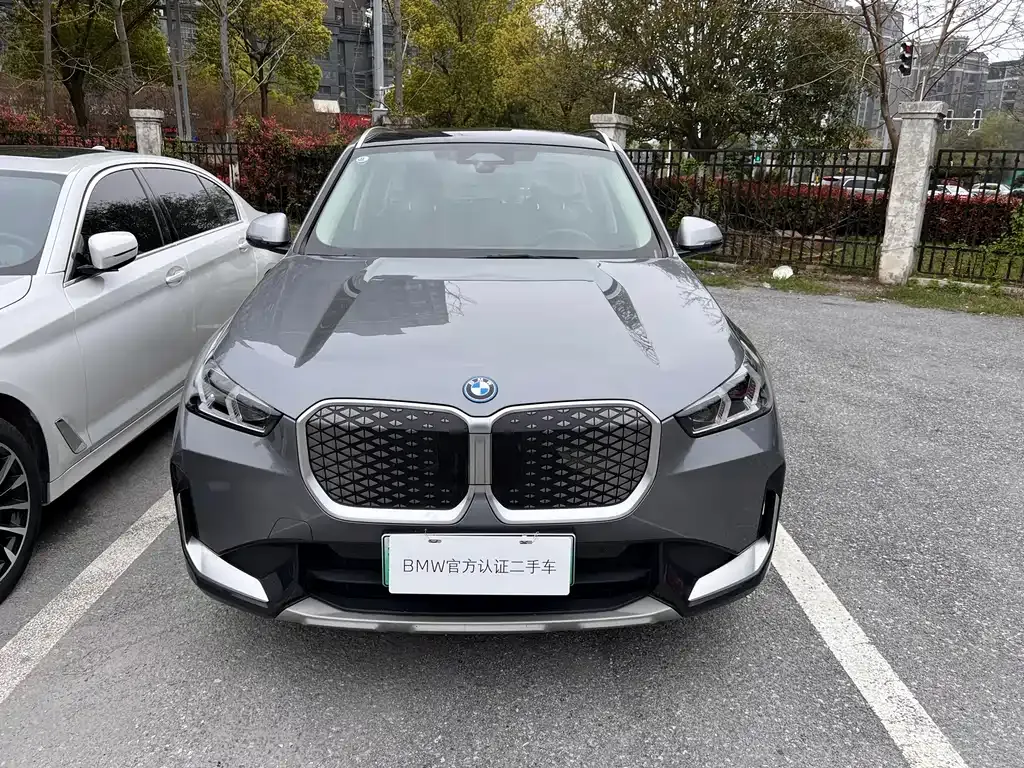 BMW iX1 2024 из CN, фото 4