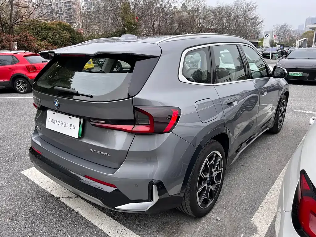 BMW iX1 2024 из CN, фото 9