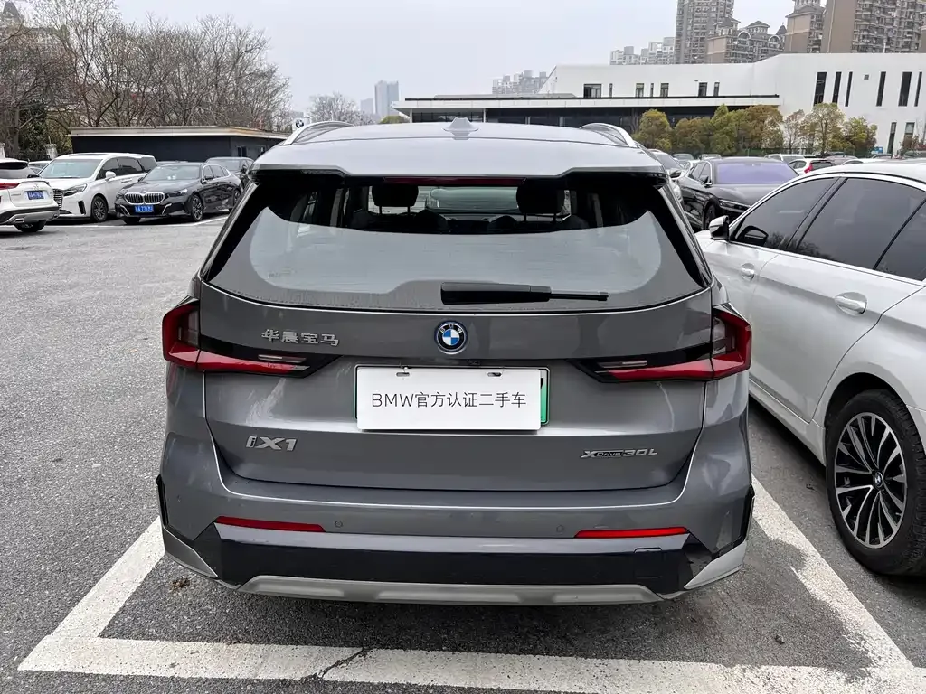 BMW iX1 2024 из CN, фото 6