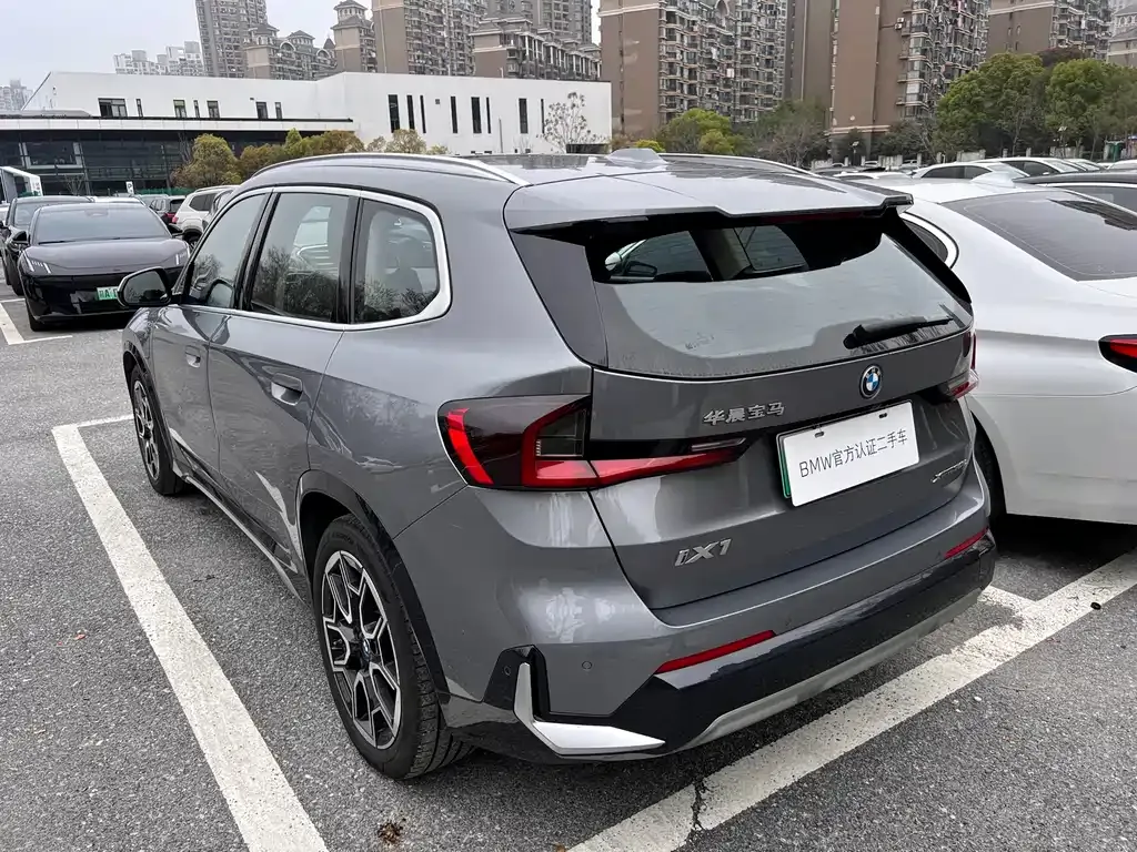 BMW iX1 2024 из CN, фото 5