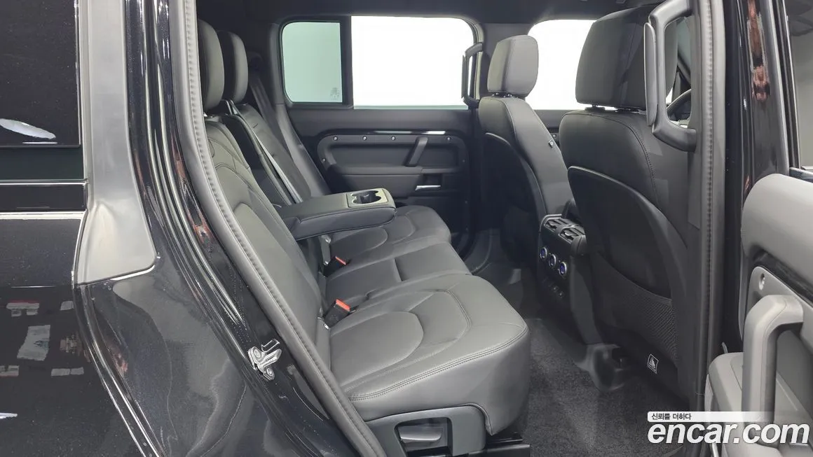 Land Rover Defender 2025 из KR, фото 6