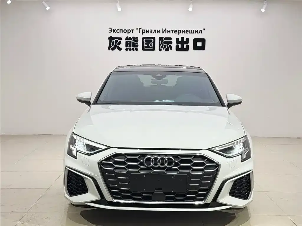 Audi A3 2023 из CN, фото 8