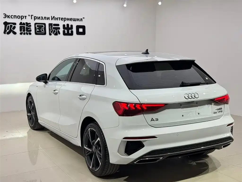 Audi A3 2023 из CN, фото 6