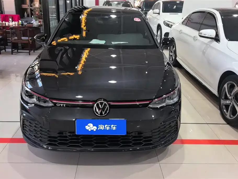 Volkswagen Golf GTI — фото 7