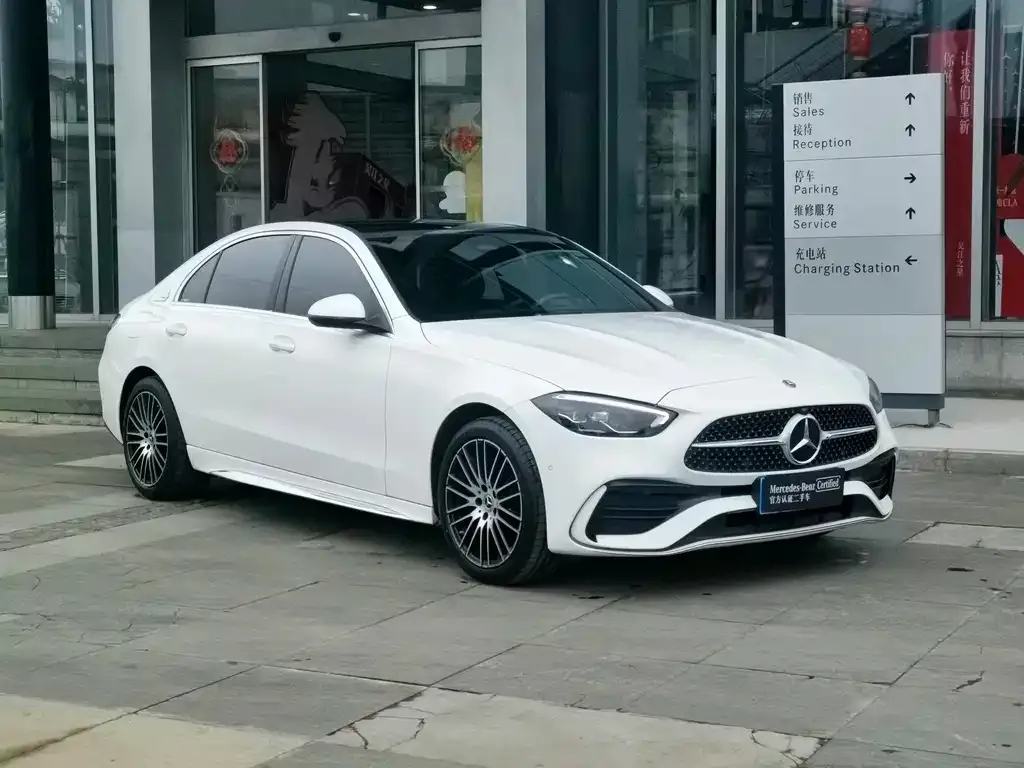 Mercedes-Benz C-Class — фото 1