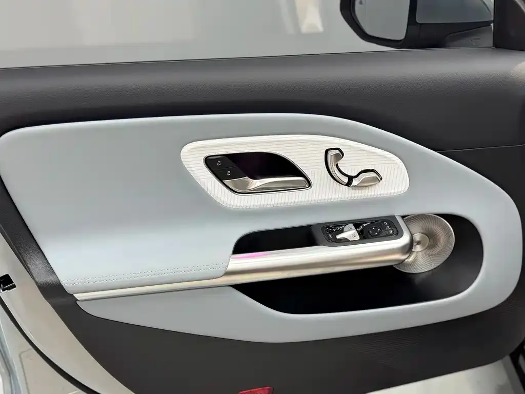Mercedes-Benz CLA PHEV 2025 из CN, фото 10