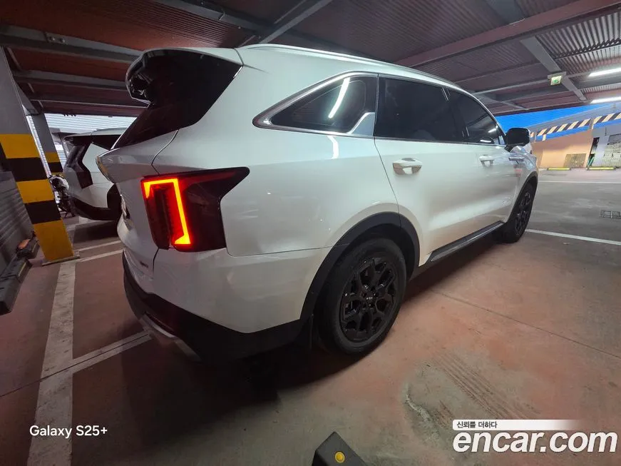 Kia Sorento — фото 4