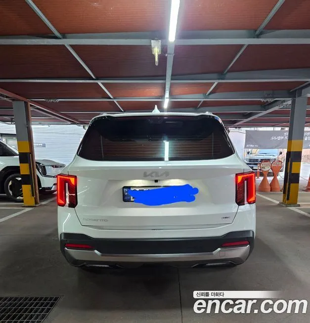Kia Sorento — фото 7