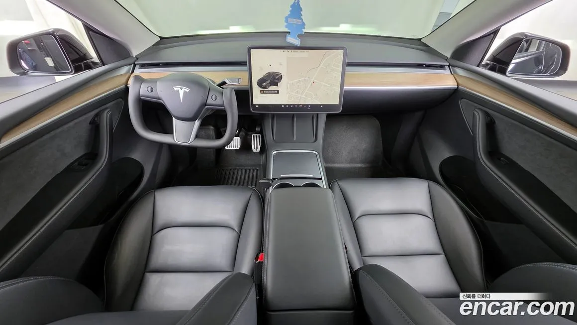 Tesla Model Y — фото 3