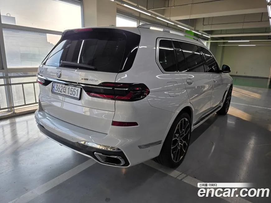 BMW X7 — фото 2