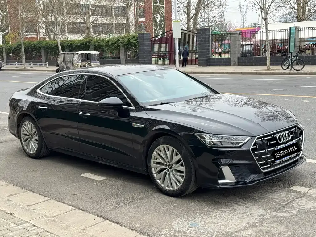 Audi A7L — фото 6