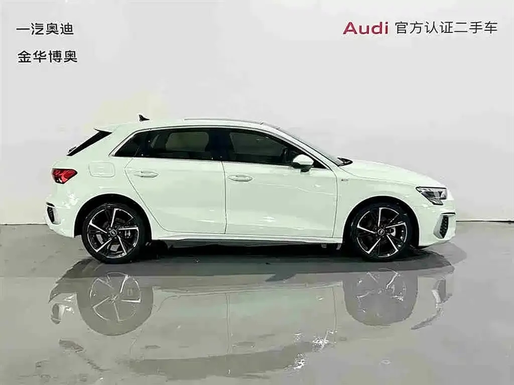 Audi A3 2023 из CN, фото 5