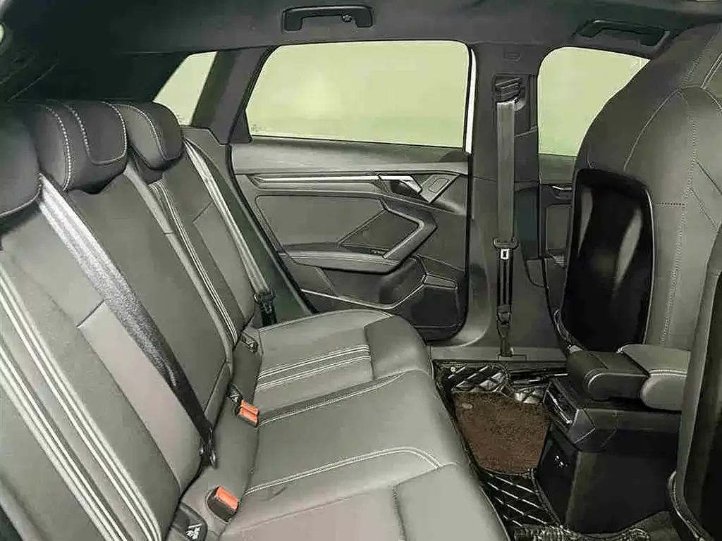 Audi A3 2023 из CN, фото 7