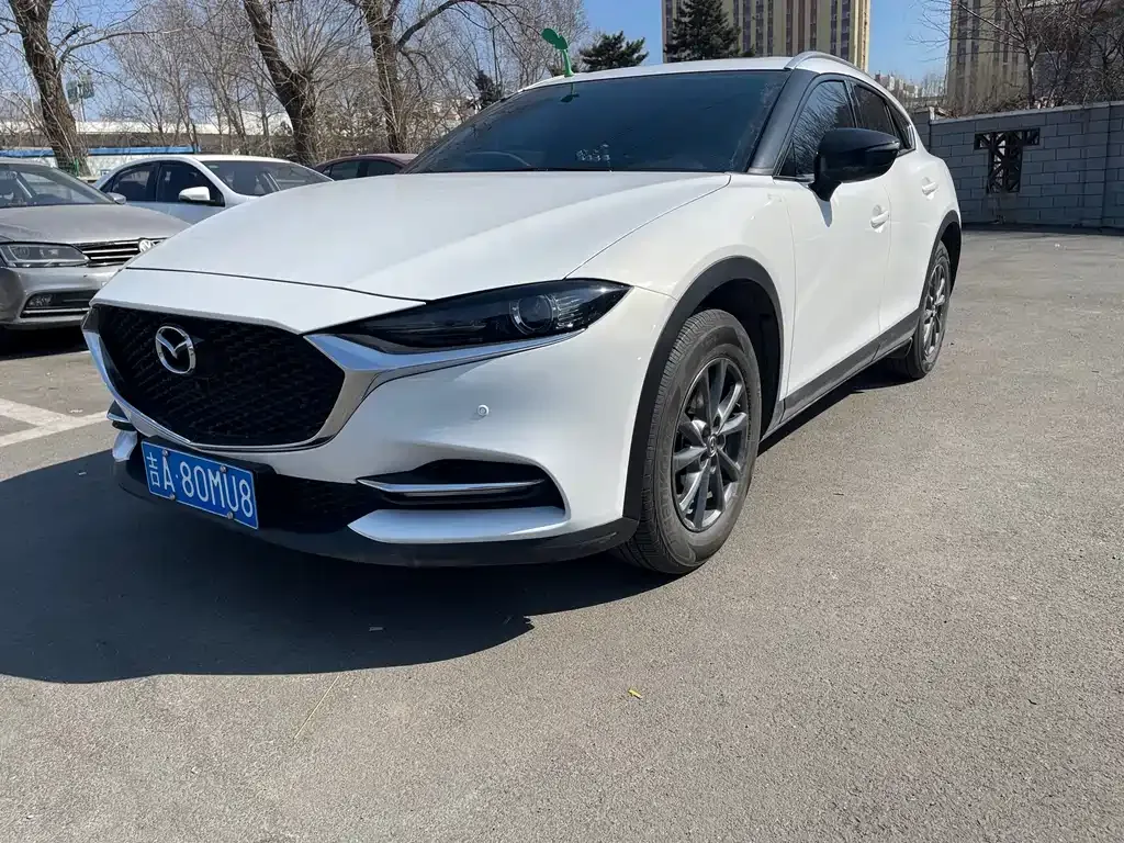 Mazda CX-4 2023 из CN, фото 1