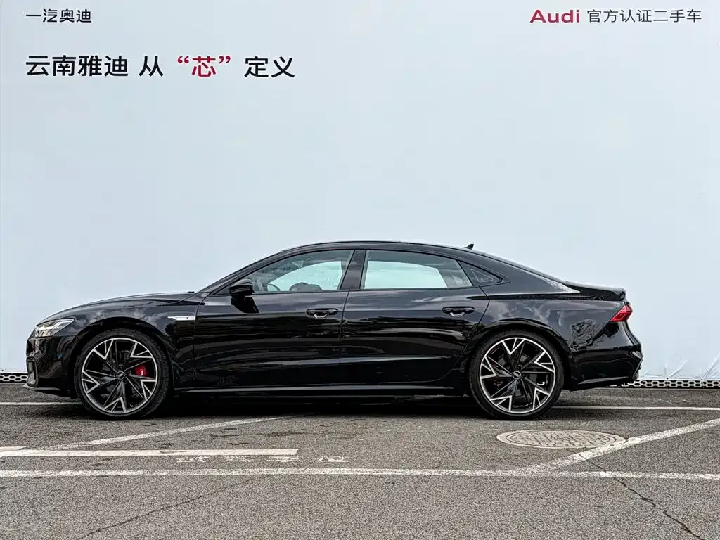 Audi A7L — фото 10