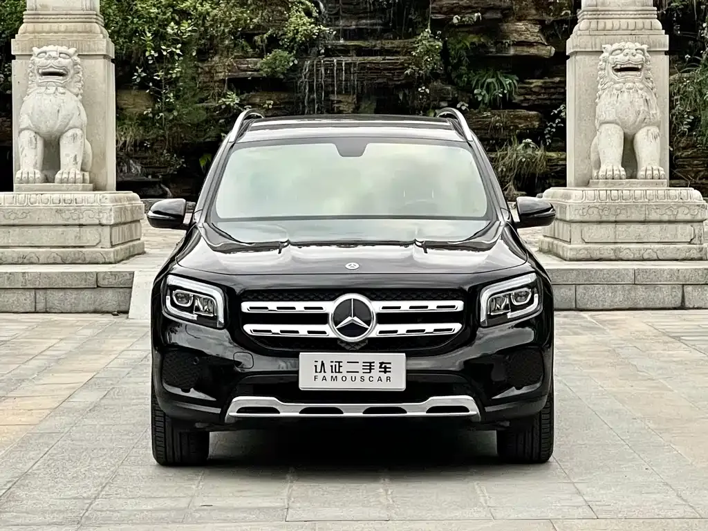 Mercedes-Benz GLB — фото 10
